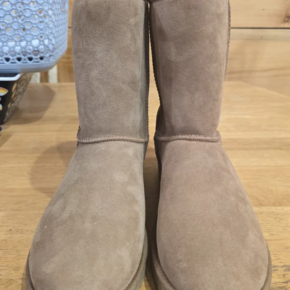 UGG Tan Suede Classic Boots - Picture 2 of 6